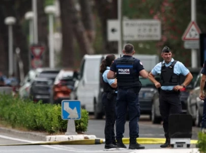 french police arrest synagogue arson suspect